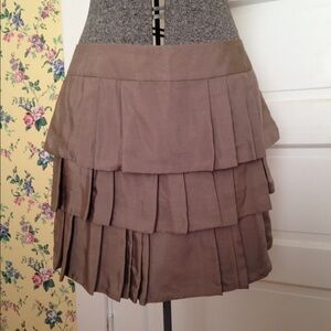 Banana Republic pleated tiered mini skirt size 10